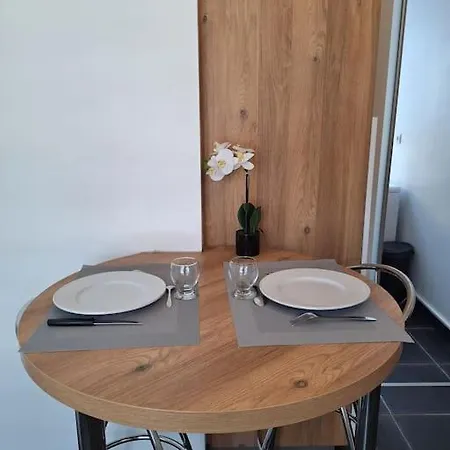 Proche De La Gare Apartment Bourgoin-Jallieu
